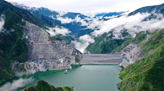 “大国重器”助力国家清洁能源示范省建设四川水电装机规模年底将突破9000万千瓦
