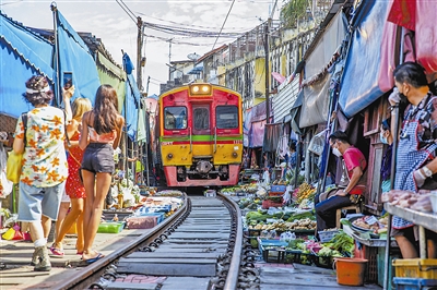 疫情下的泰国美功铁道市场