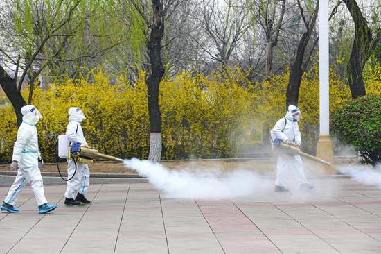 韩店镇组织专业力量加强重点区域消杀防疫