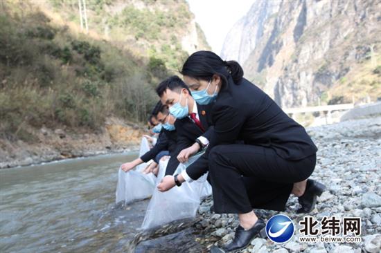 无视长江流域十年禁渔期 三人非法捕鱼被追究刑责