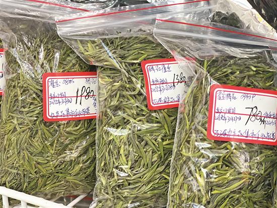 春茶集中上市 万源雀舌成市场宠儿 精品高达每斤2880元