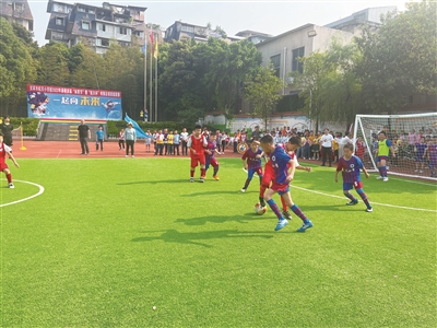 航天小学 举行首届“航天杯”校园足球班级联赛